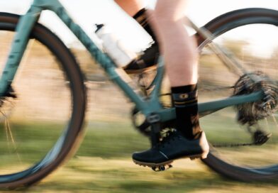 Candy Lace: le nuove scarpe Crankbrothers per il gravel e l’avventura in bicicletta. Caratteristiche e prezzi